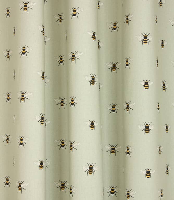 Sophie Allport Bees Fabric / Pale Green