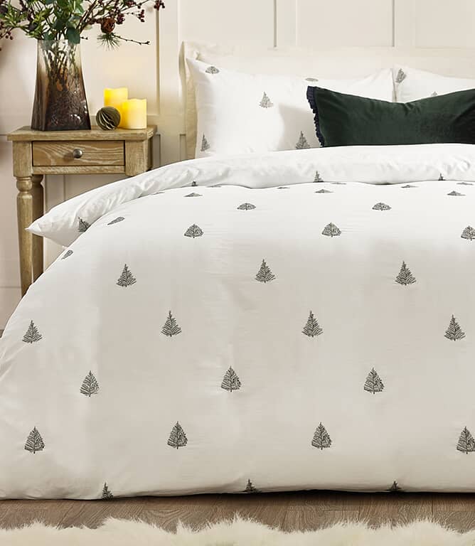 Winter Forest Duvet Cover Set White / Forest Green