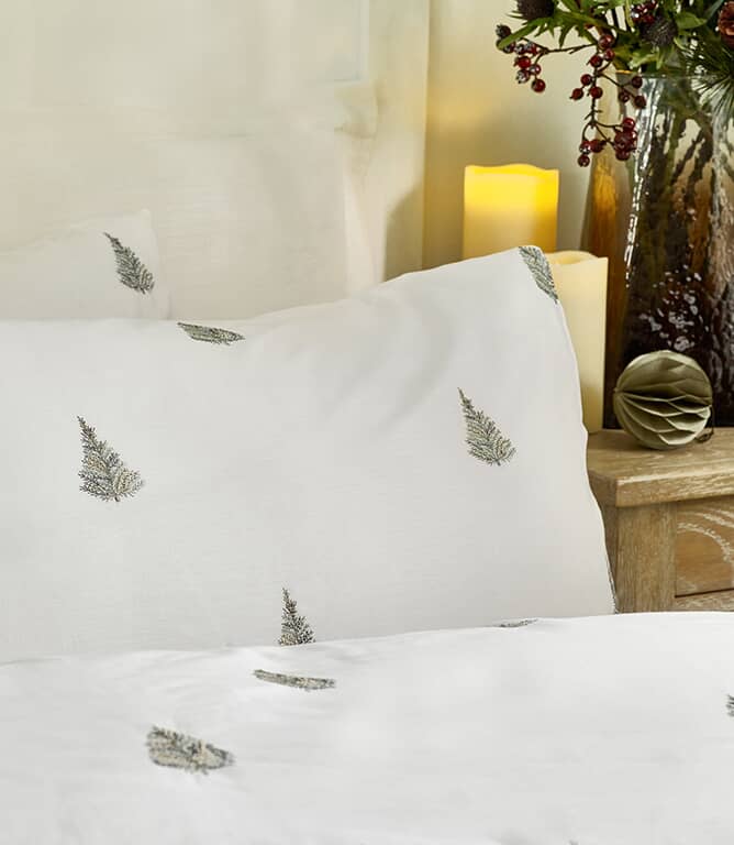 Winter Forest Duvet Cover Set White / Forest Green