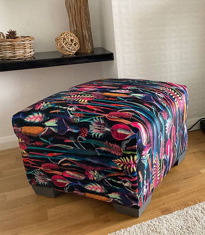 Exotic Velvet Fabric / Black