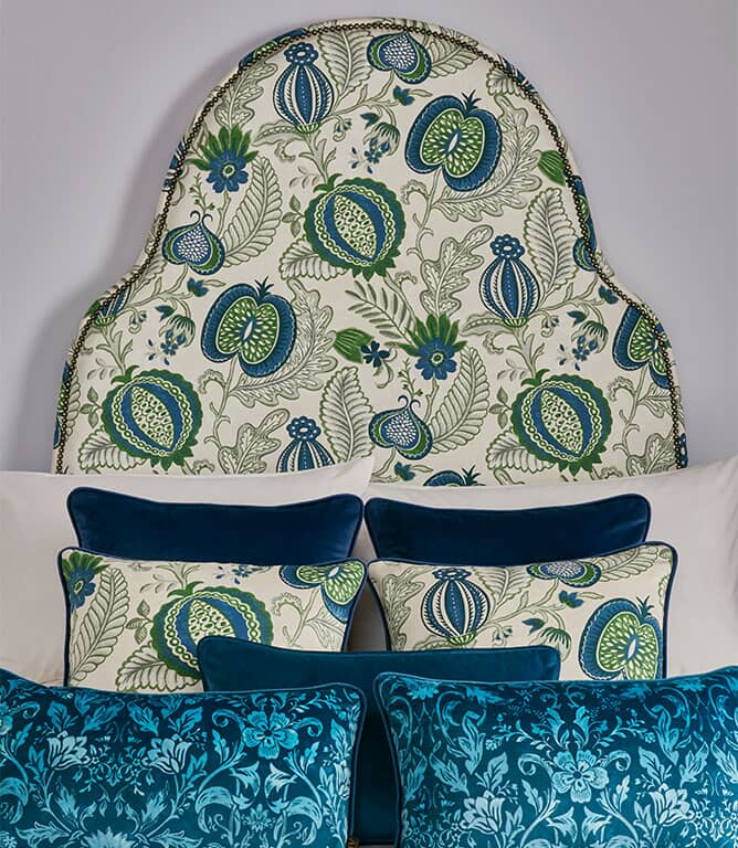 iLiv Winter Fruits Fabric / Navy