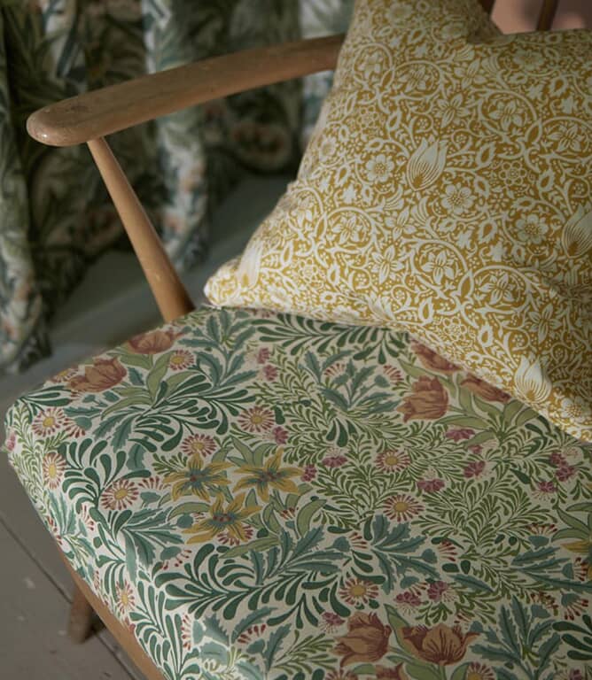 Morris & Co Borage Fabric / Barbed Berry