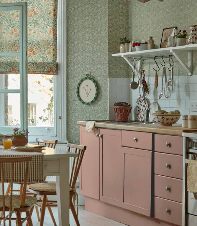 Morris & Co Bower Fabric / Bough's Green / Rose