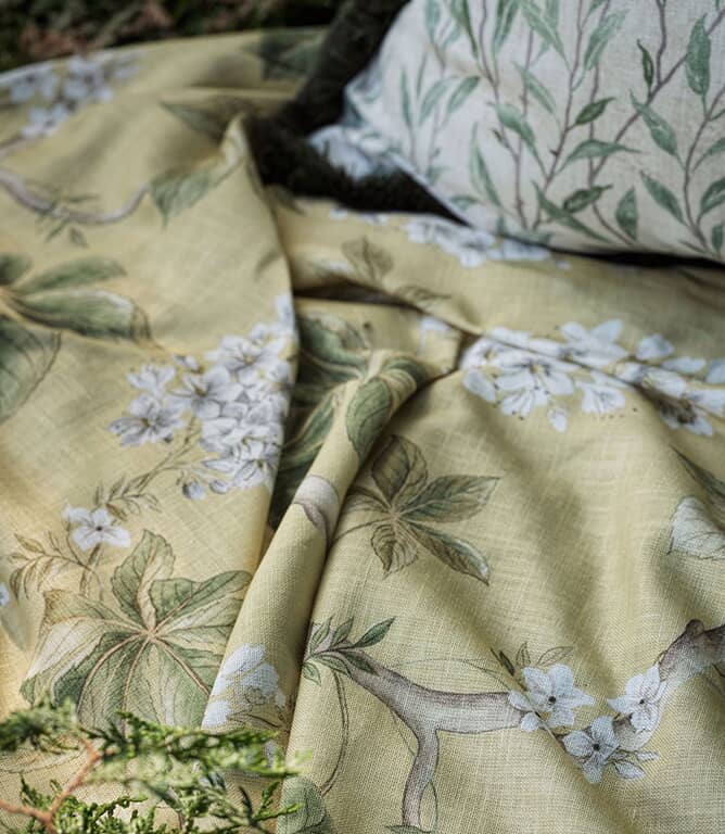 Sanderson Chestnut Tree Fabric / Seaspray / Peony