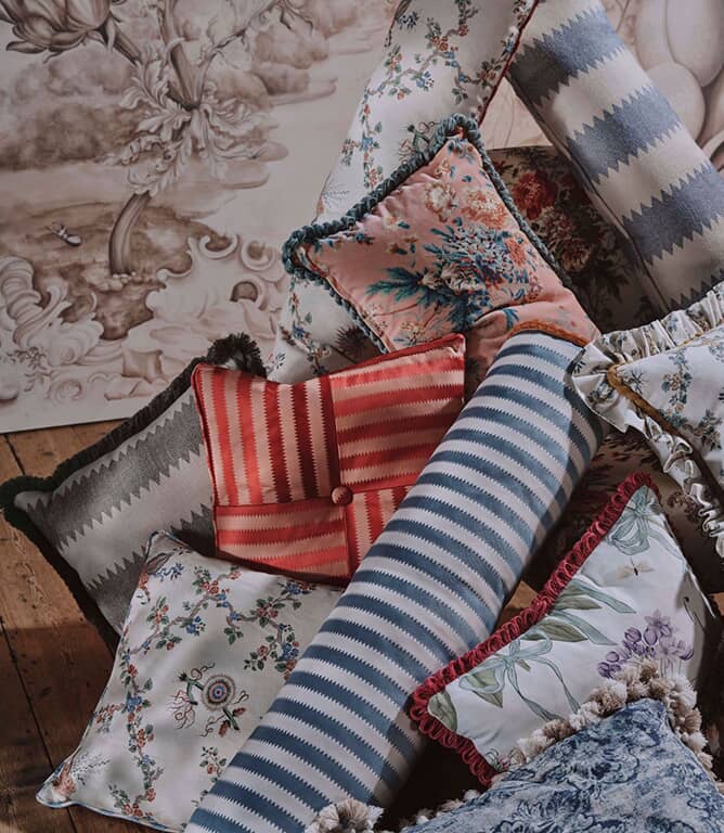 Sanderson Trelliage Fabric / Chamomile / Chalk