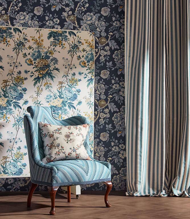 Sanderson Lakeland Paradis Fabric / Poppinjay / Lion