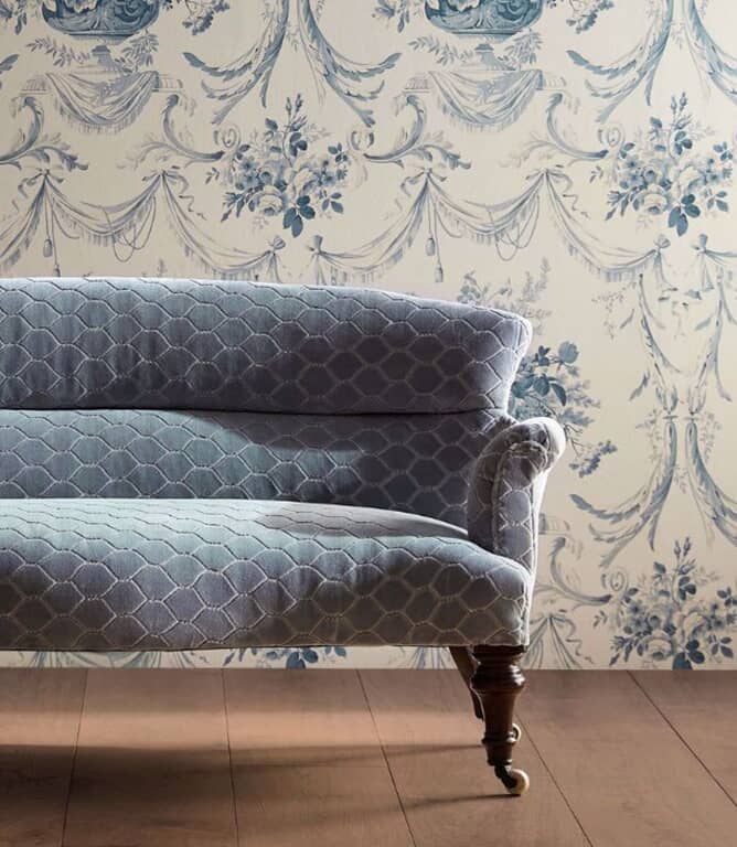 Sanderson Faraday Velvet Fabric / Plum