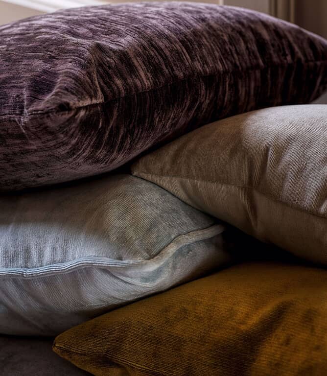 Sanderson Boho Velvets Fabric / Oyster