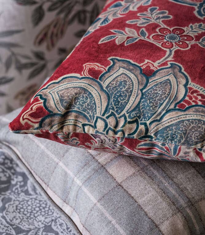 Sanderson Byron Fabric / Caramel / Burgundy