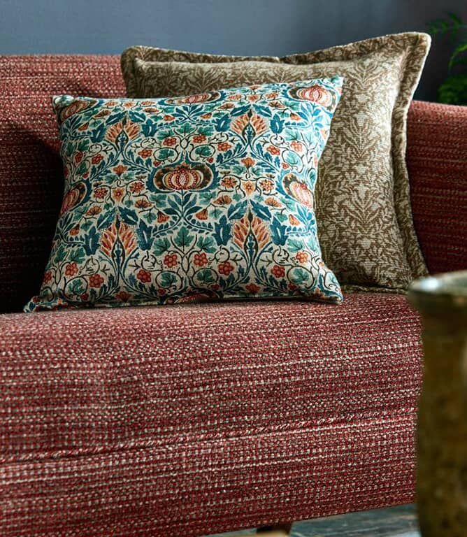 Morris & Co Little Chintz Fabric / Indigo / Carmine