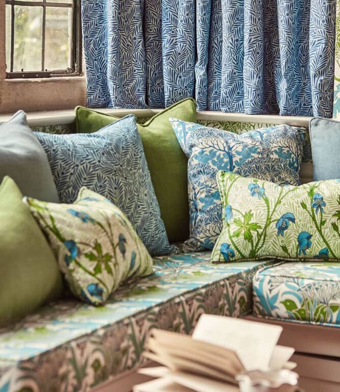 Morris & Co Monkshood Fabric / Cobalt / Goblin Green