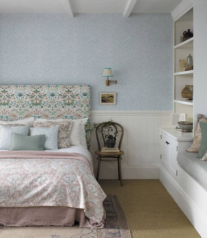 Morris & Co Strawberry Thief Fabric / Miami Strip