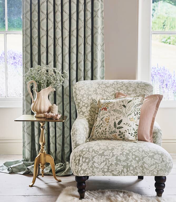 Constance Fabric / Apricot