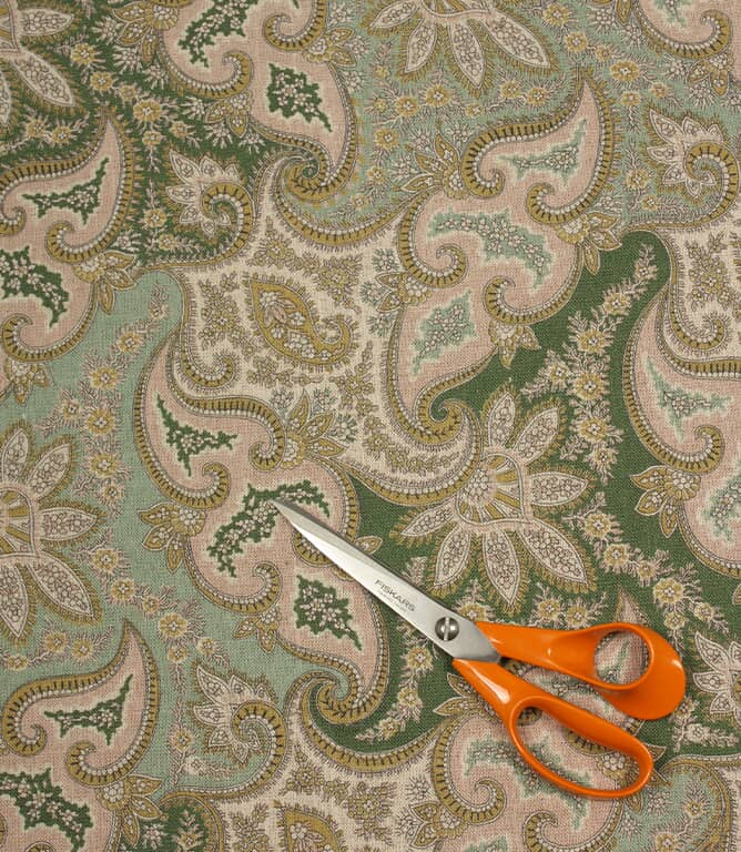 Paisley Garden Fabric / Green / Gold