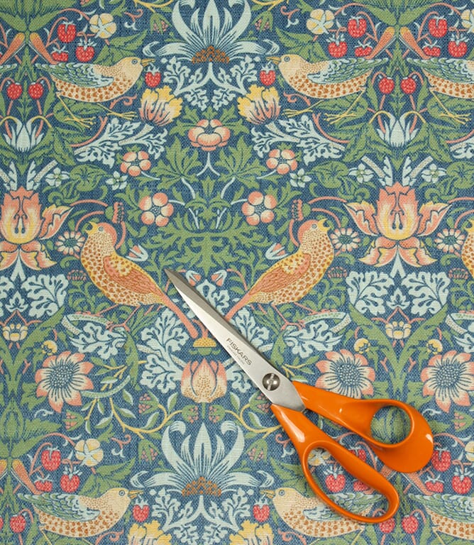 Strawberry Thief Linen Fabric / Blue Strawberry Thief Linen Fabric / Blue