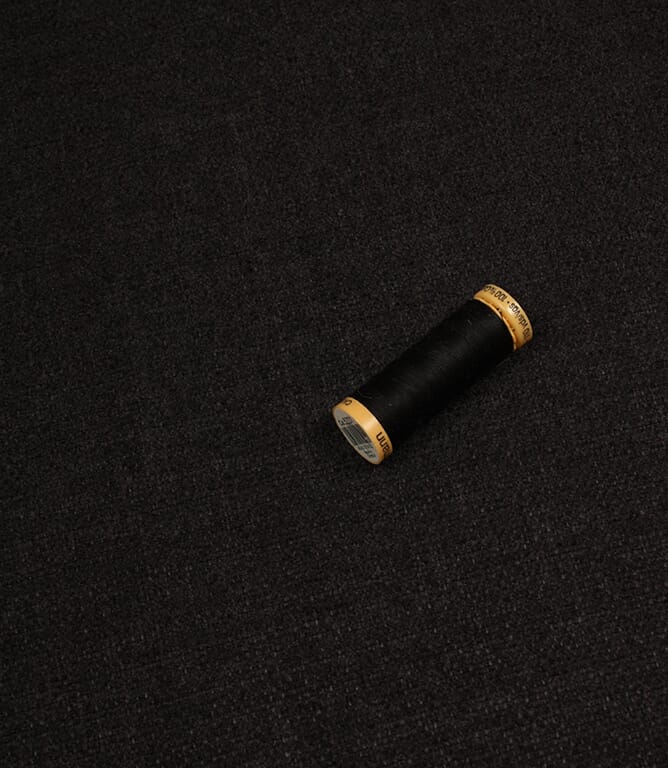 Voyage Maison Malleny Fabric / Ebony Voyage Maison Malleny Fabric / Ebony