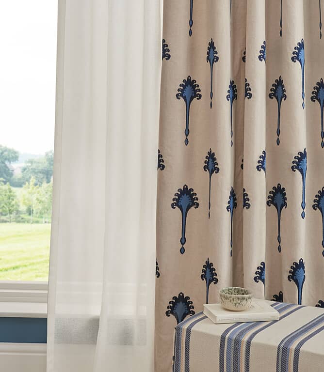 iLiv Moon Voile Fabric / Truffle