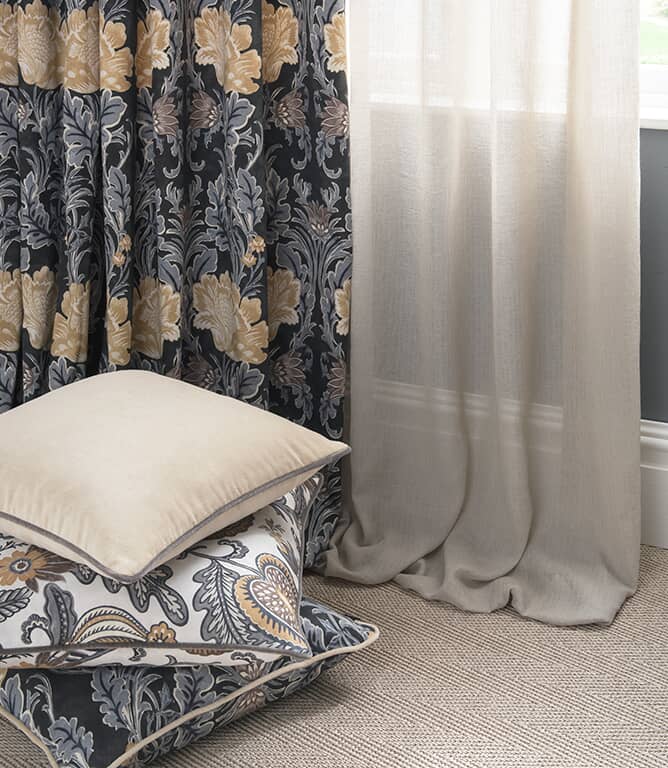 iLiv Niko Voile Fabric / Menta