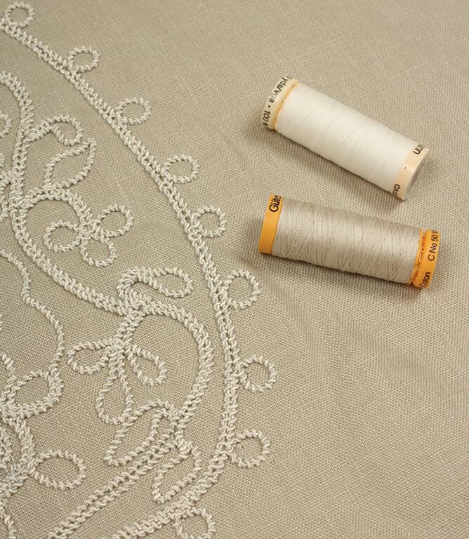 Design Forum Kashmir Fabric / Grey / Ivory