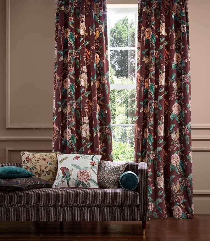 iLiv Enchanted Garden Fabric / Damson