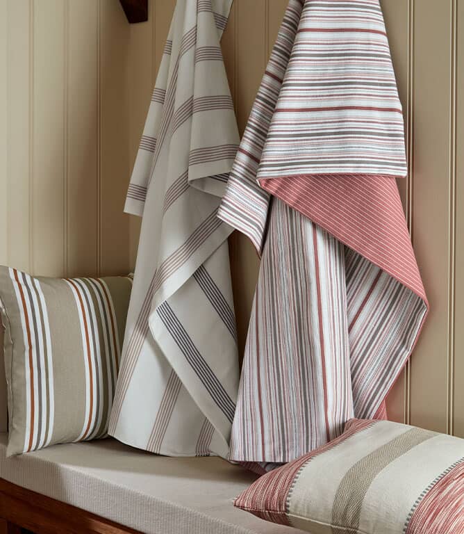 iLiv Hartford Fabric / Raspberry