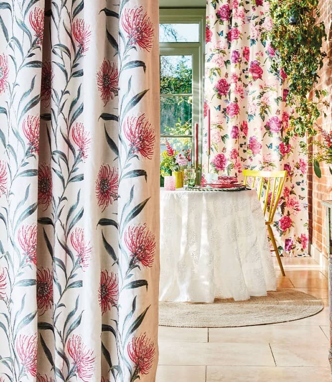 Sanderson Catherinae Embroidery Fabric / Fuchsia