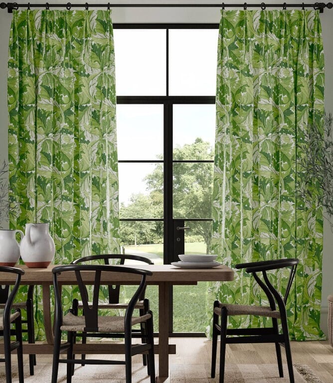 Morris & Co Acanthus Fabric / Leaf Green