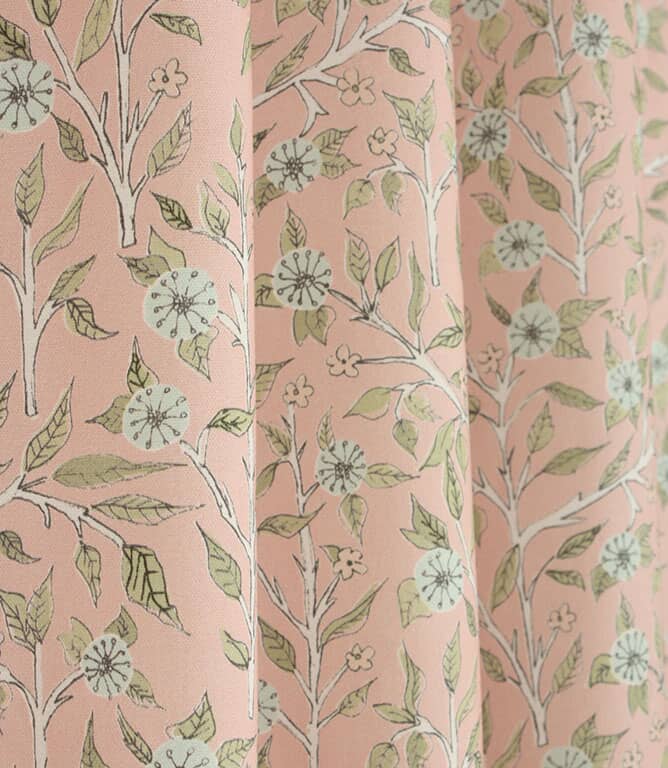 Voyage Maison Yamuna Fabric / Rosewood Cream