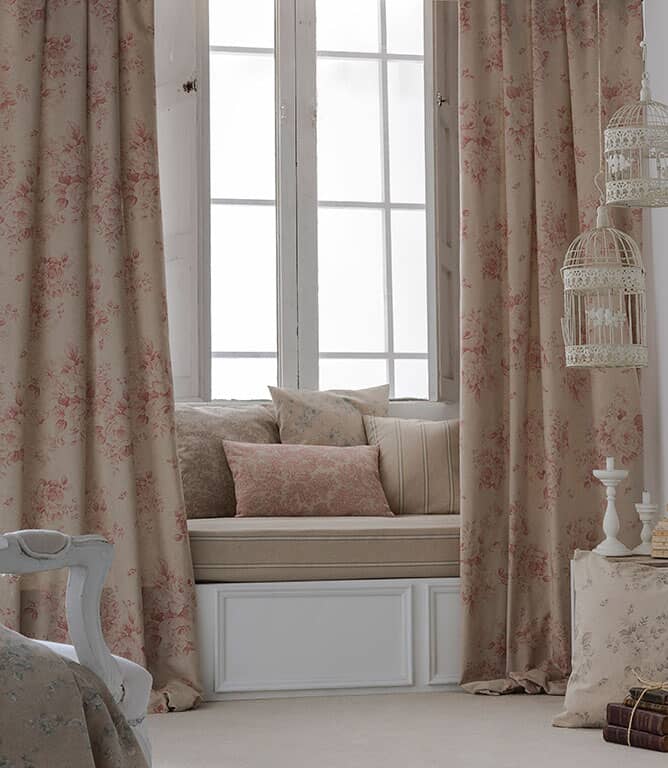 Grande Floral Fabric / Red